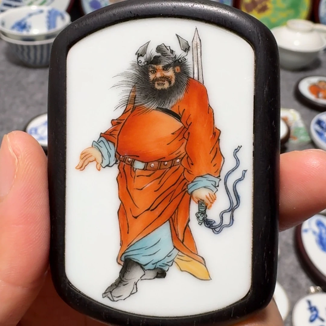 瓷片游**水钟馗挂件一个