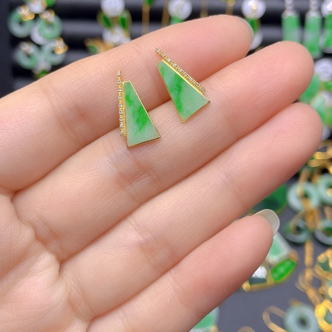 翡翠18K金镶嵌耳饰天然翡翠