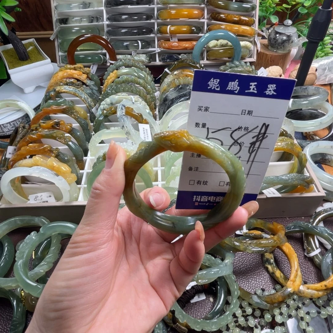 未镶嵌蛇纹石玉手镯