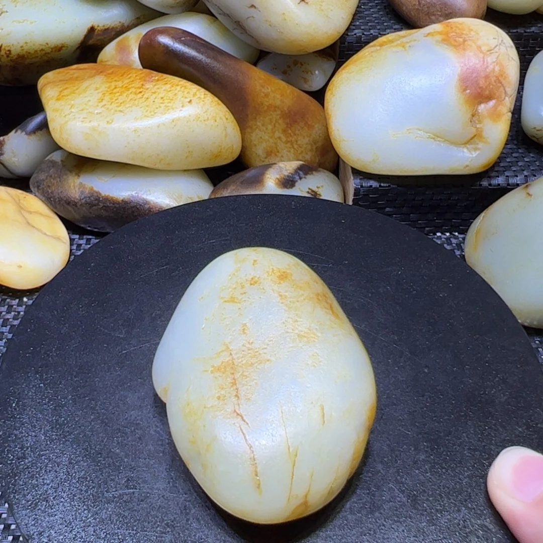 和田玉（子料）未镶嵌颈饰96克
