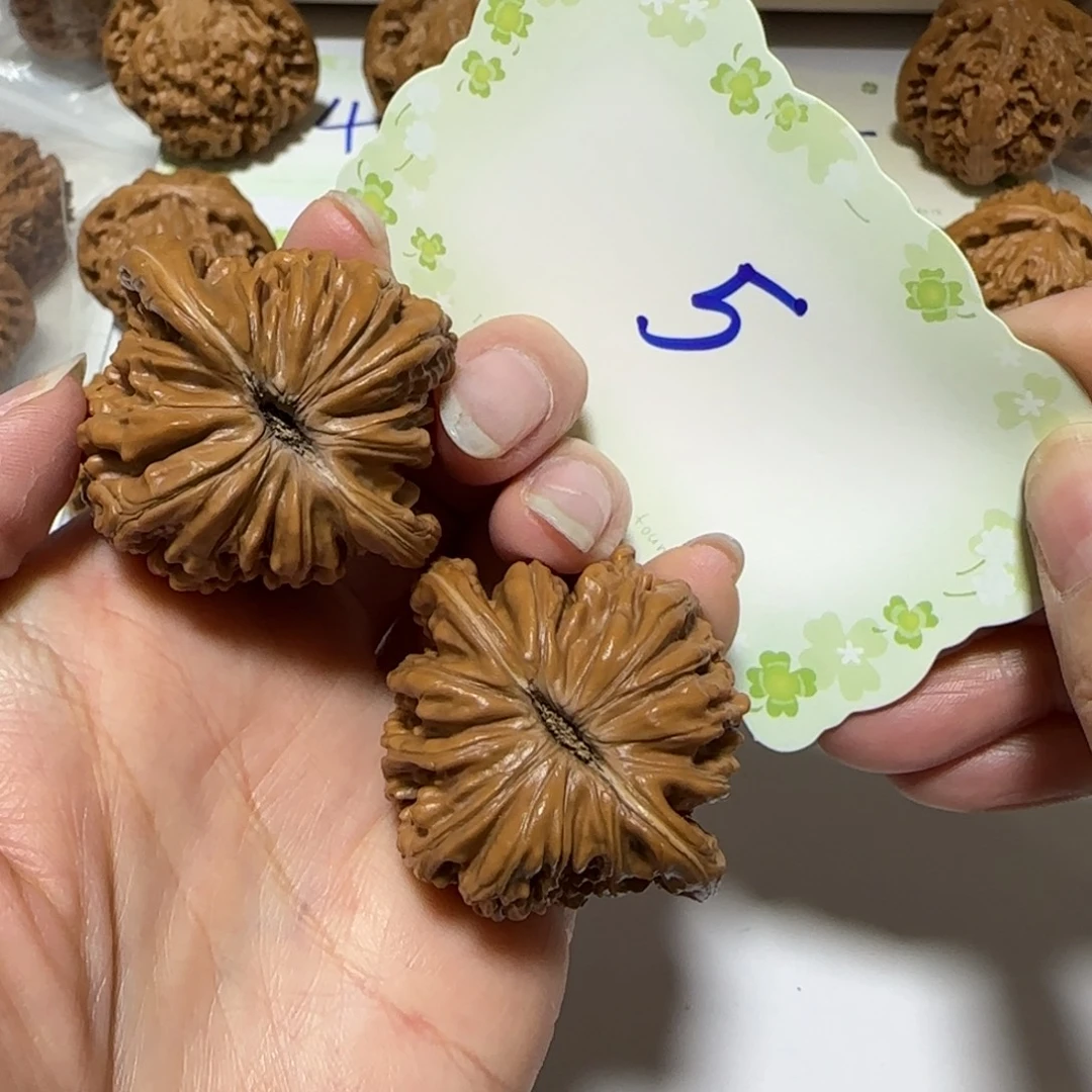 文玩核桃吊坠5号四座楼4.2