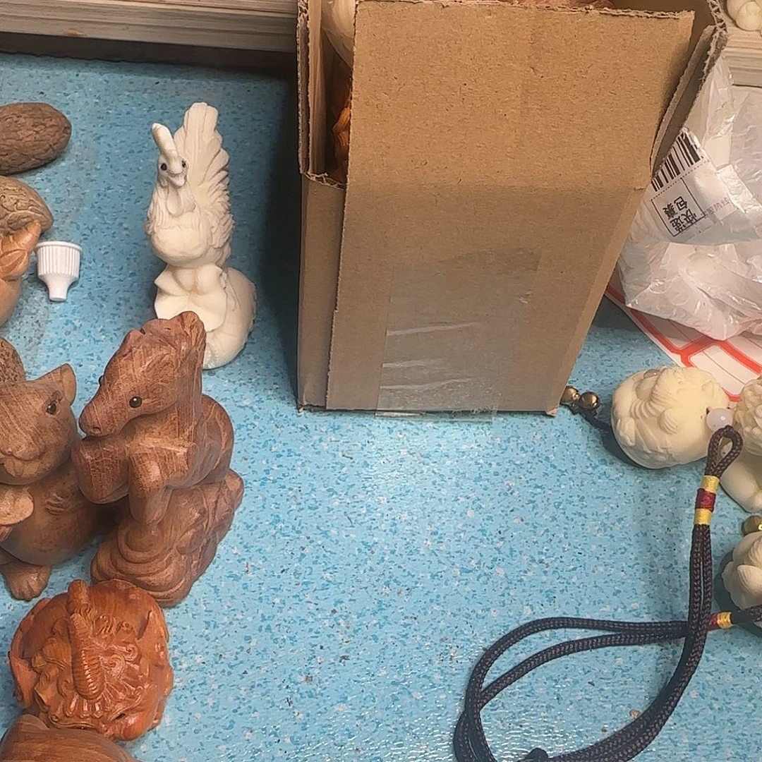 卖***们千眼菩提吊坠那我明天早上来接你们