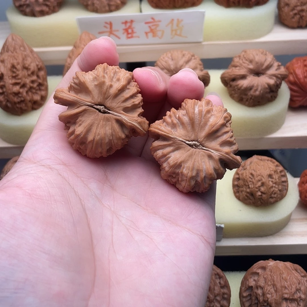 吊坠文玩核桃?****丶全品三角白43➕