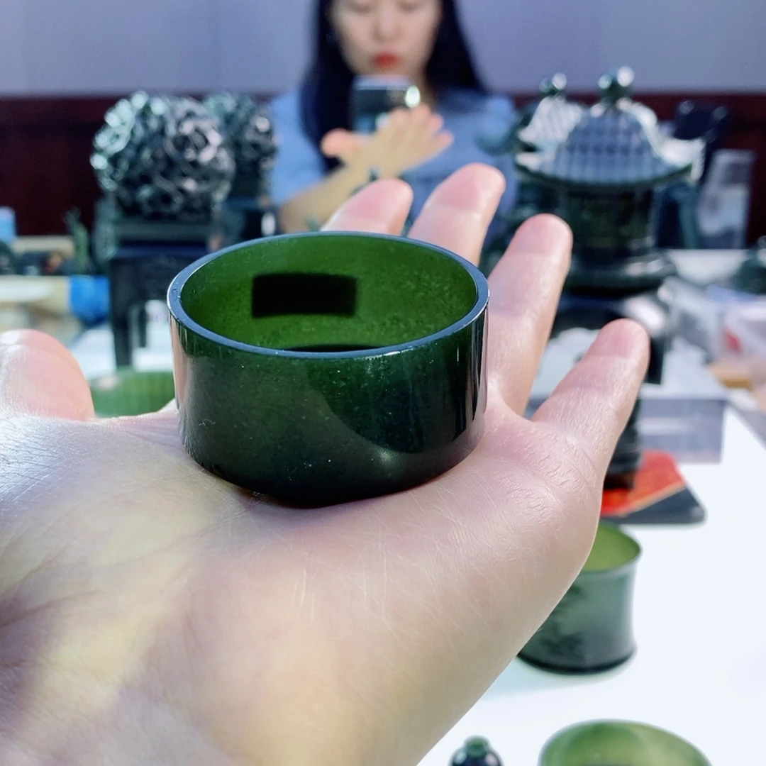 未镶嵌和田玉（青玉）挂件