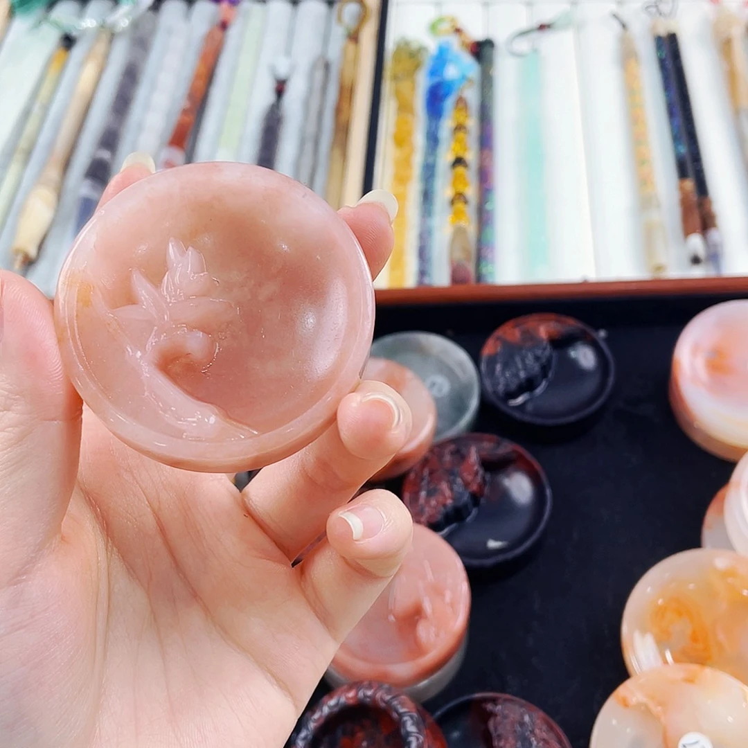 粉鸡血玉墨碟一个