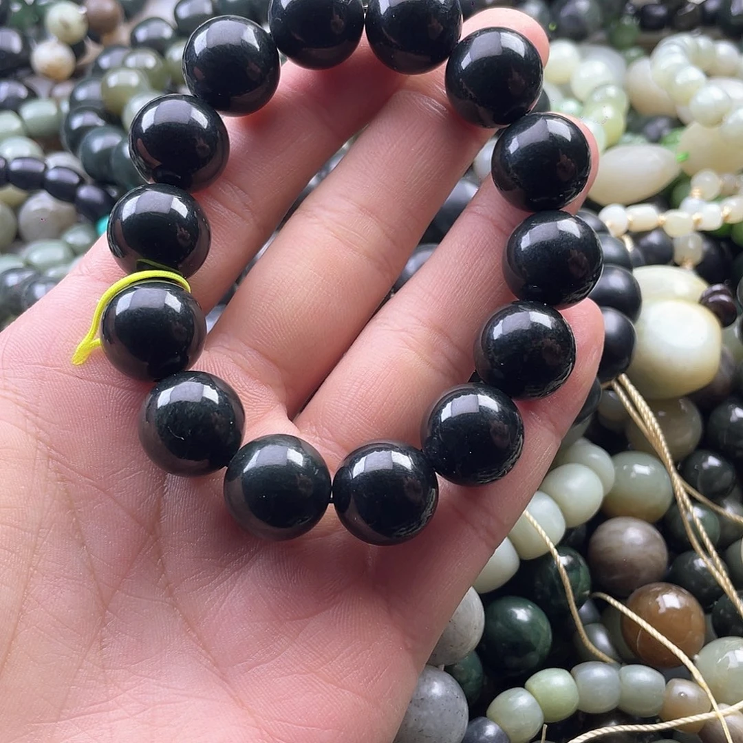 和田玉手串未镶嵌