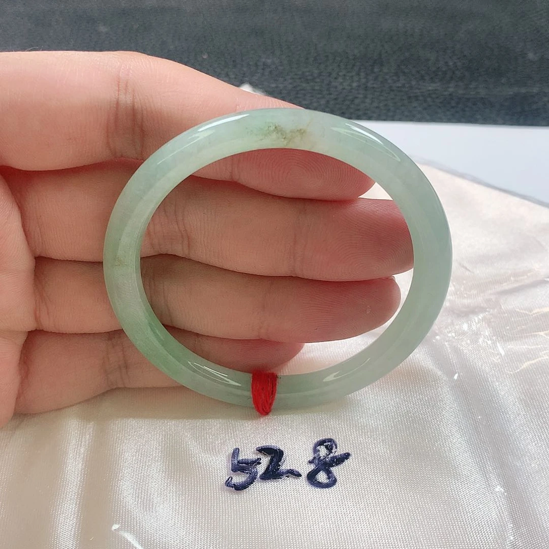 未镶嵌手镯（圆镯）翡翠388号