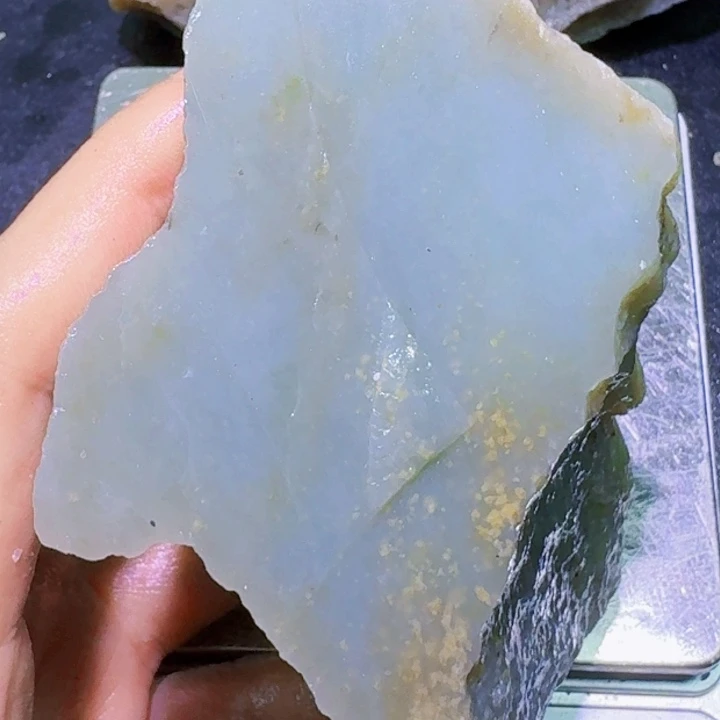 未镶嵌和田玉（糖玉）珠宝半成品
