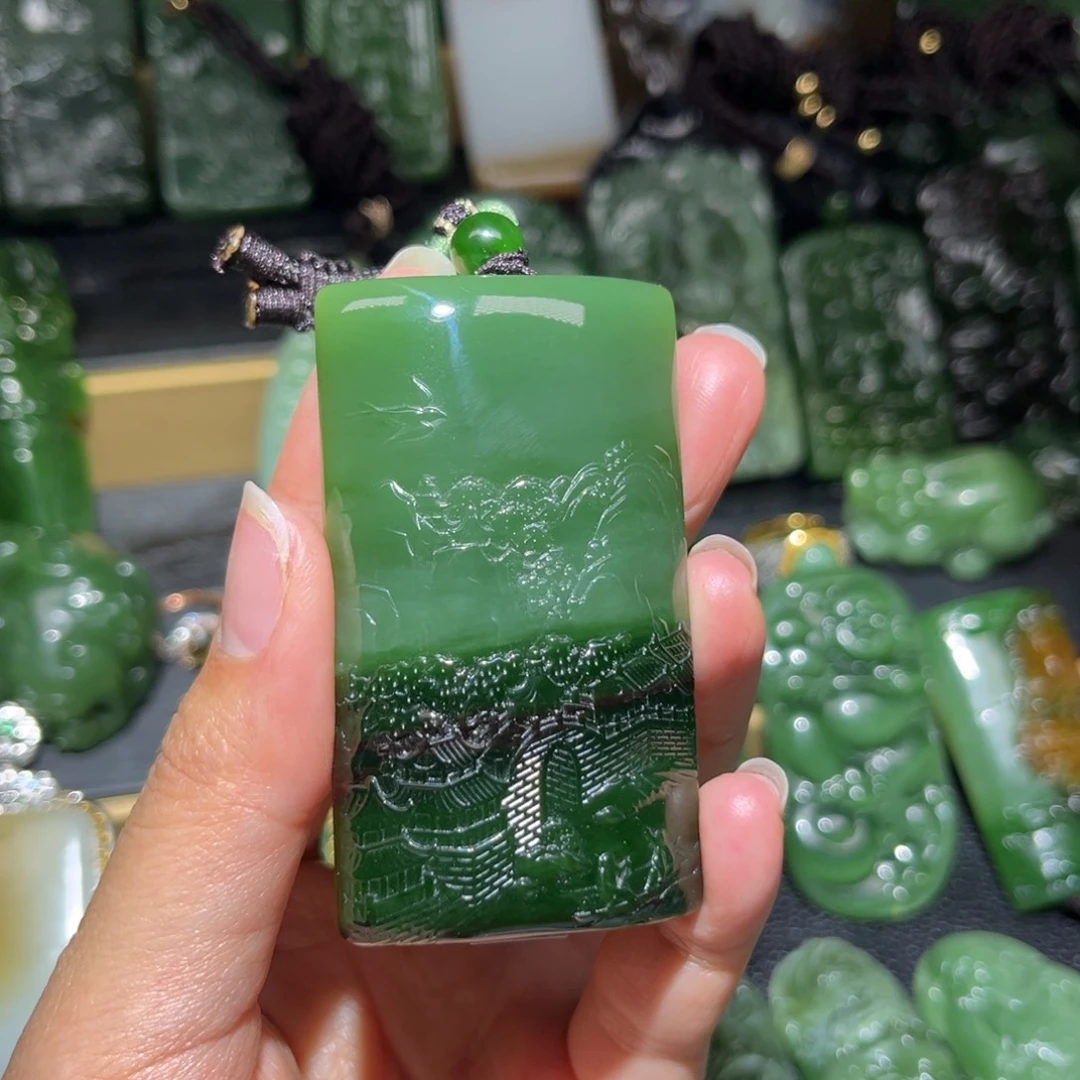 和田玉未镶嵌颈饰