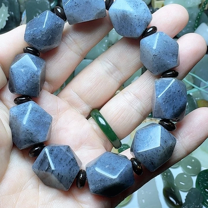 和田玉（青玉）未镶嵌颈饰