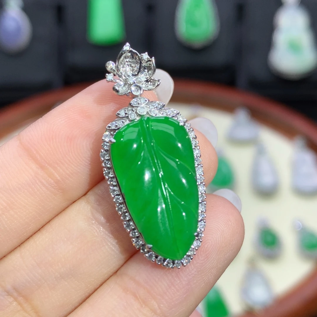 吊坠(不含链)18K金镶嵌翡翠