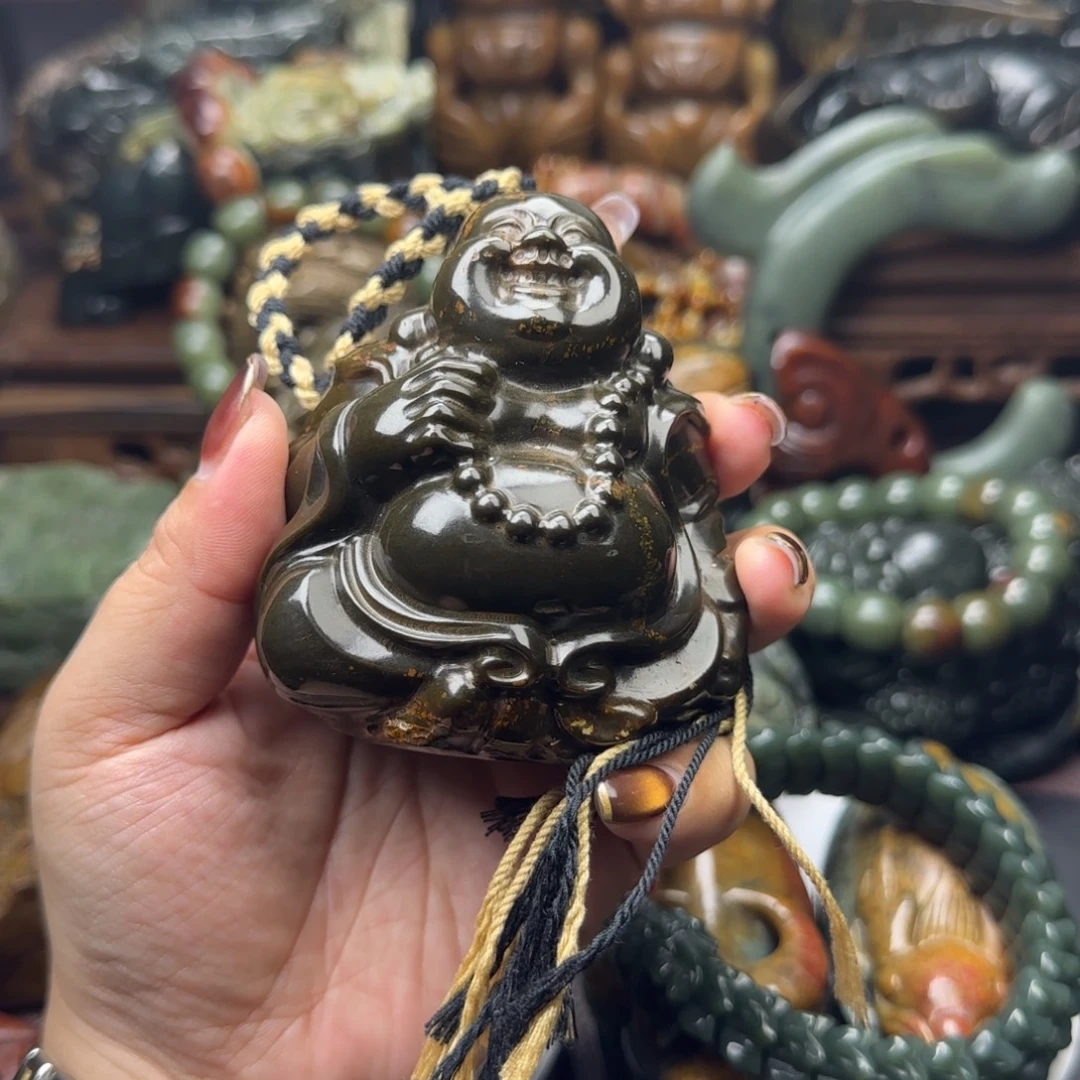 透闪石质玉未镶嵌珠宝奇石