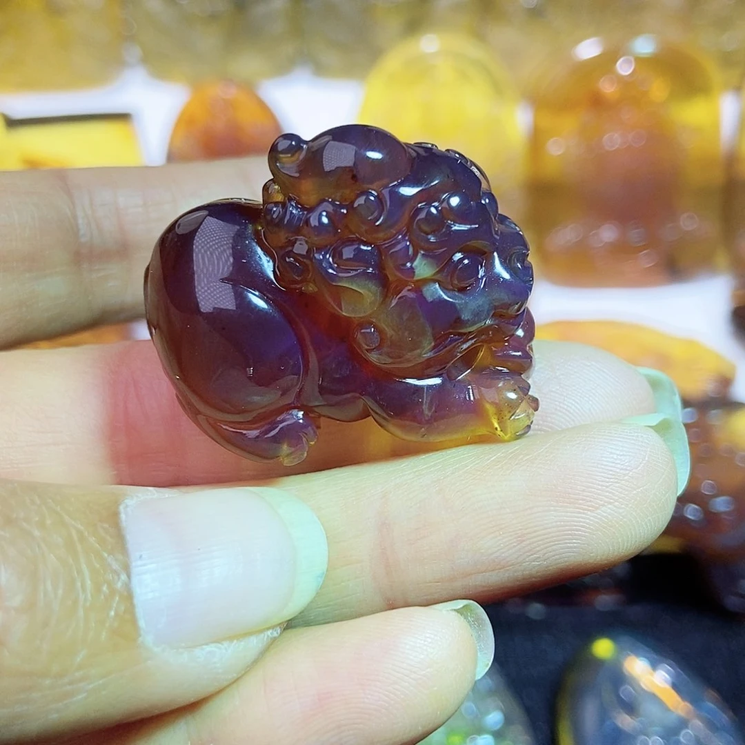 琥珀颈饰未镶嵌貔貅33