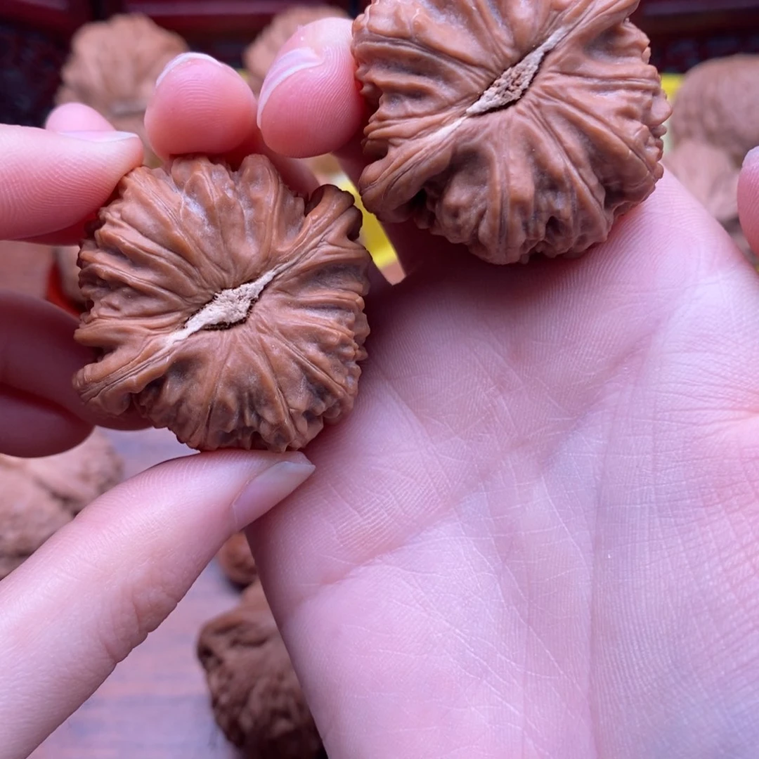 吊坠文玩核桃Y****y白狮子