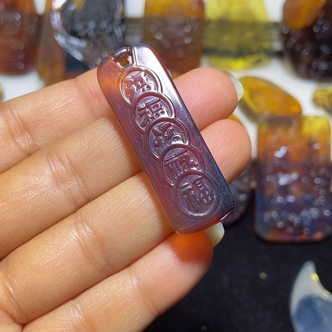 琥珀未镶嵌颈饰缅甸天然琥珀吊坠