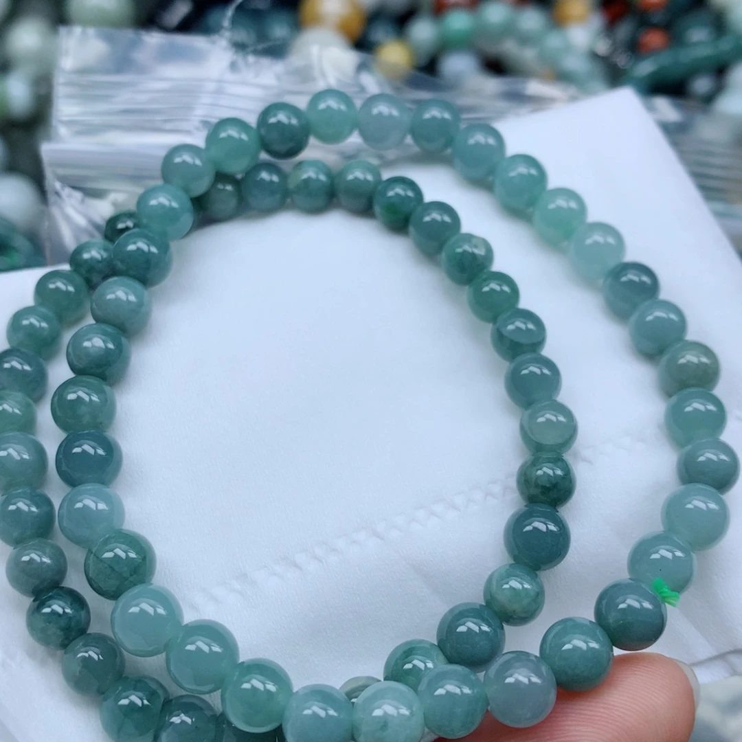 翡翠颈饰未镶嵌手串