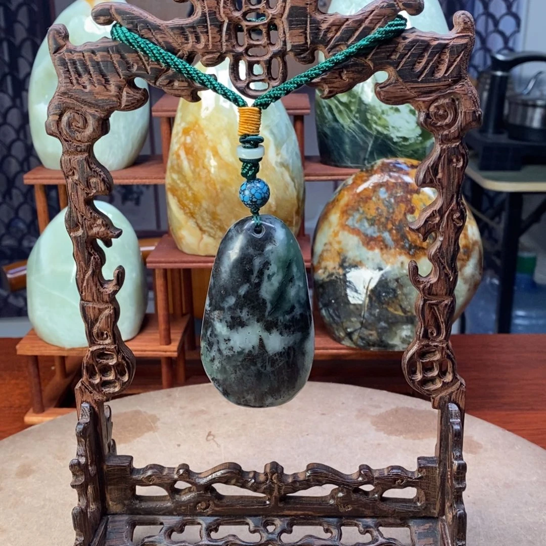 风***潇玉岫岩原精品石摆件