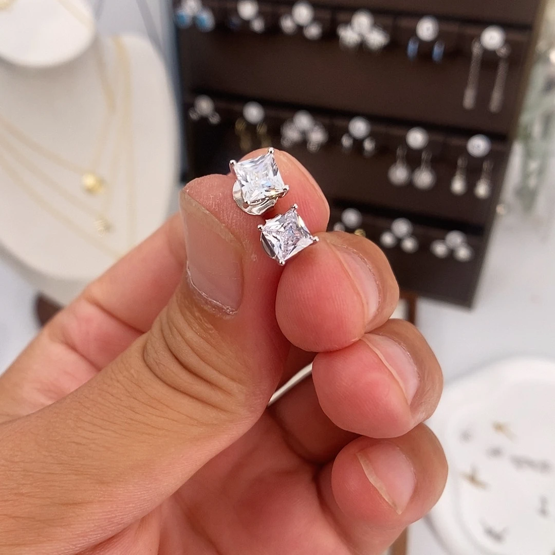 合成立方氧化锆925银