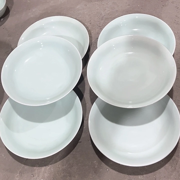 瓷片青瓷八英寸深盘六个，微瑕包邮