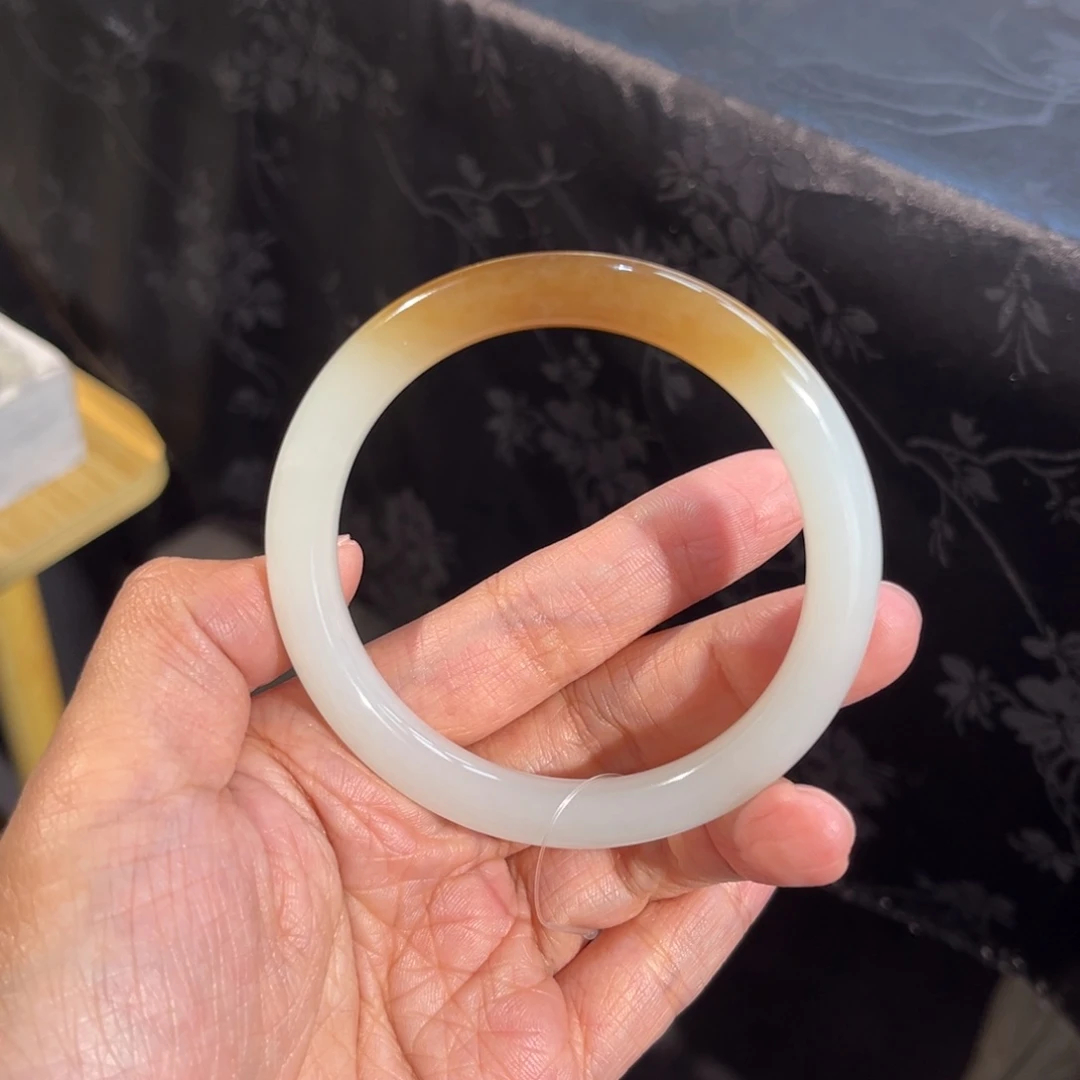 和田玉未镶嵌手镯  「糖白」美人条