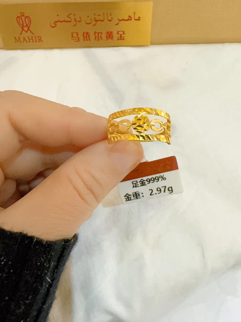 足金戒指2.97克（810/克）实心 活口