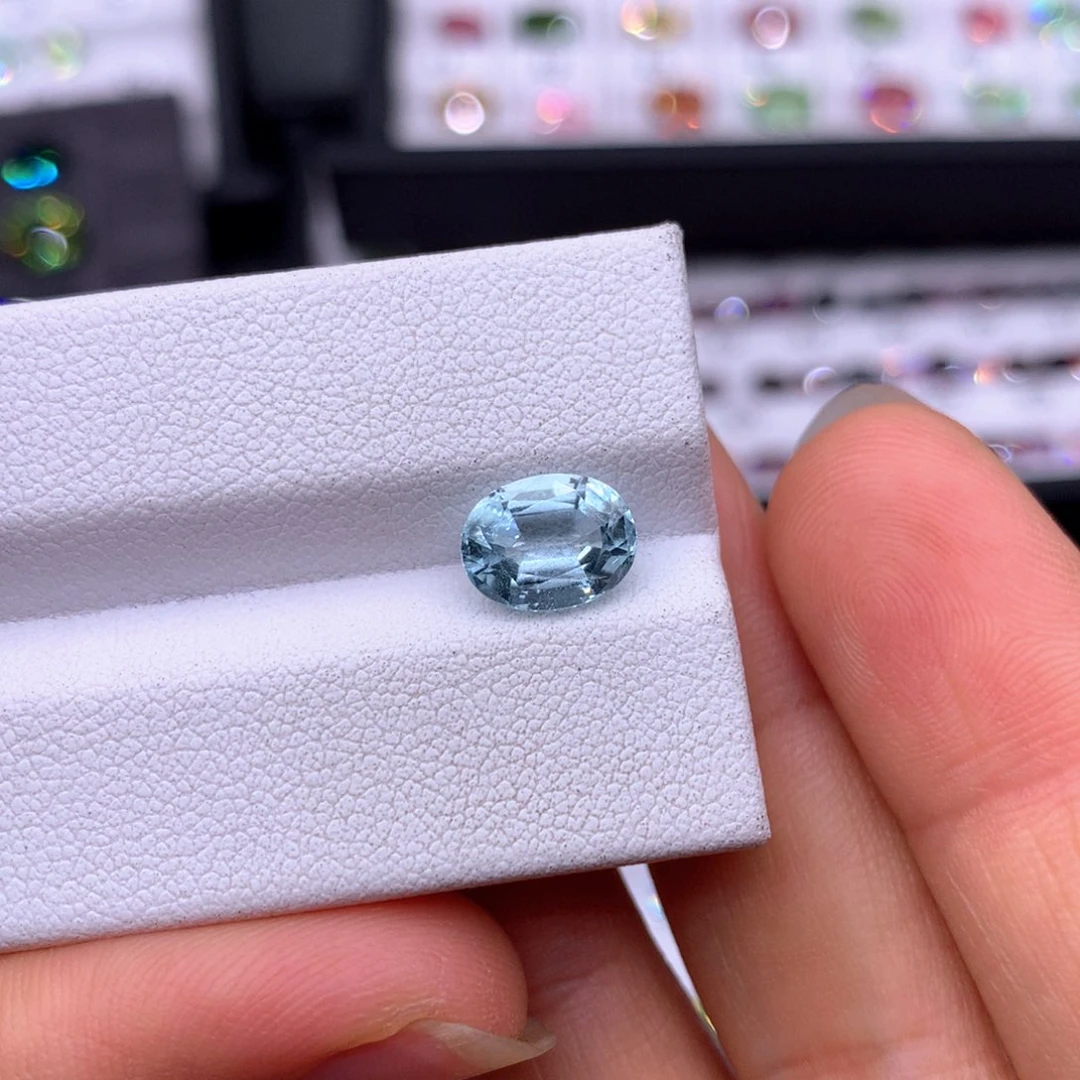 海蓝宝石裸石未镶嵌