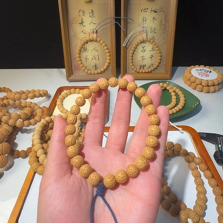 拾***贰吊坠桃核野生黄桃一根汀