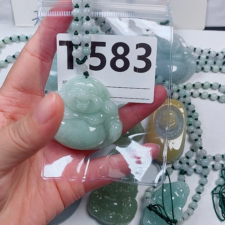 颈饰未镶嵌翡翠天然