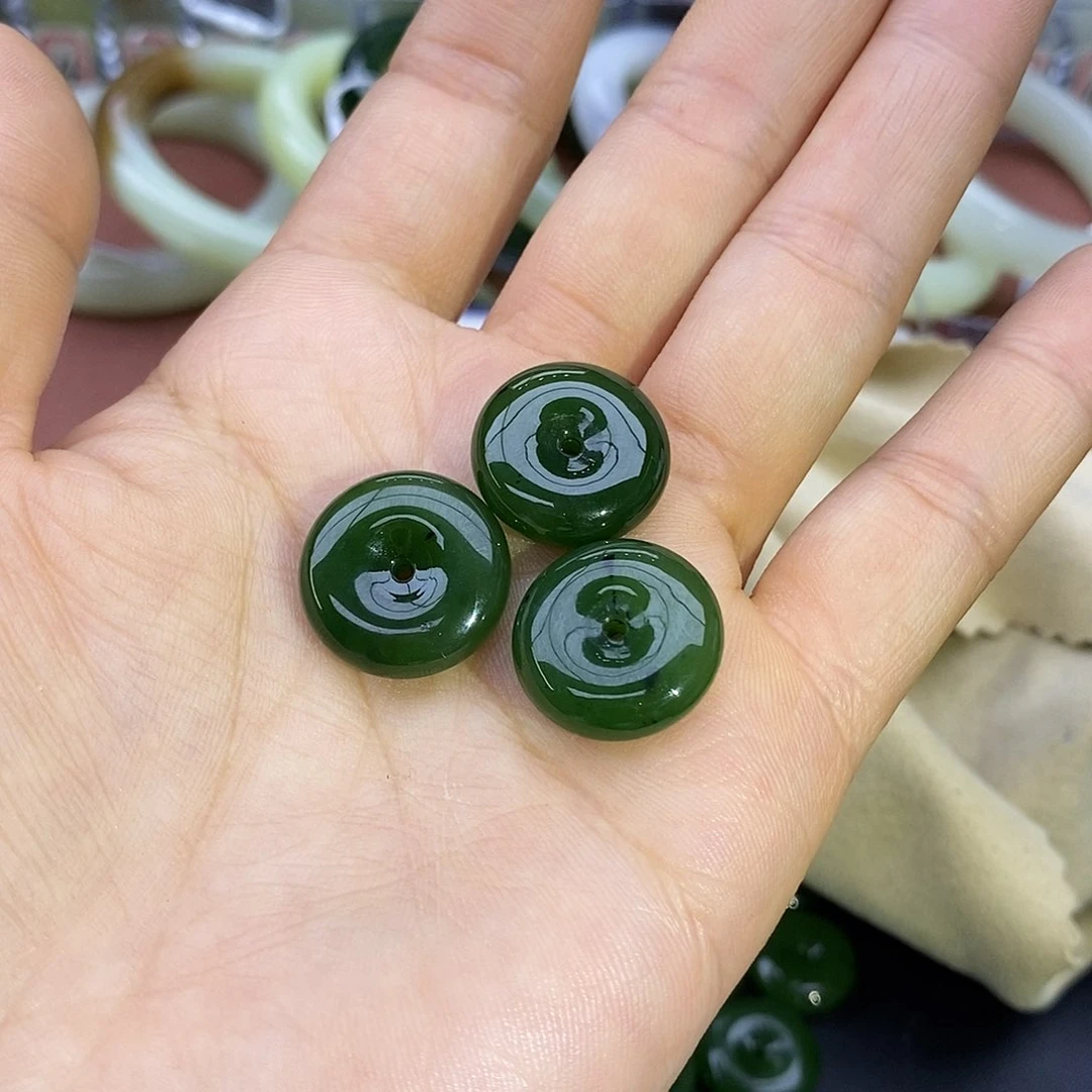 未镶嵌和田玉挂件拍一发一