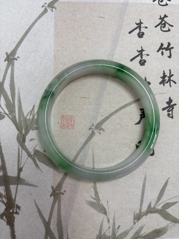 X723-五八加冰透绿飘花缅甸翡翠手镯