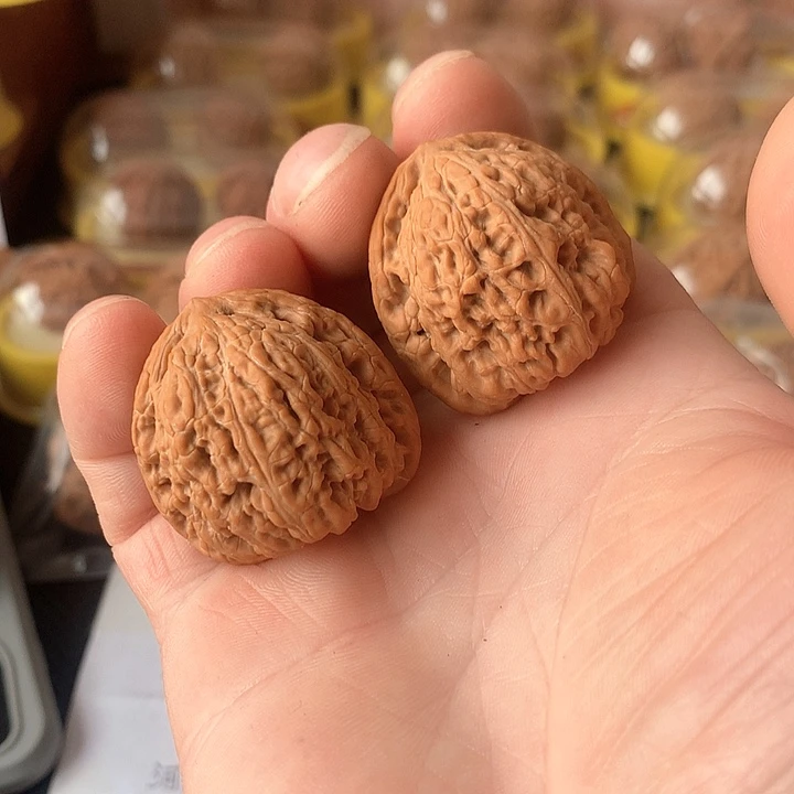 文玩核桃吊坠?****马36红玛瑙