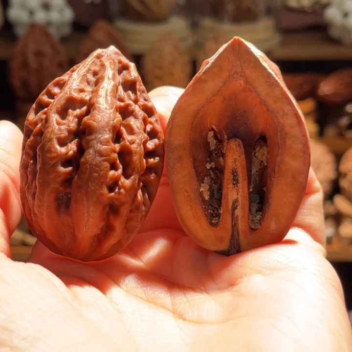 吊坠文玩核桃两半54