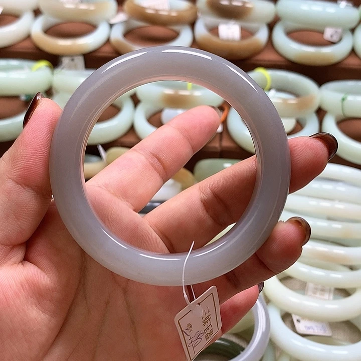 【闪购商品】和田玉手镯未镶嵌