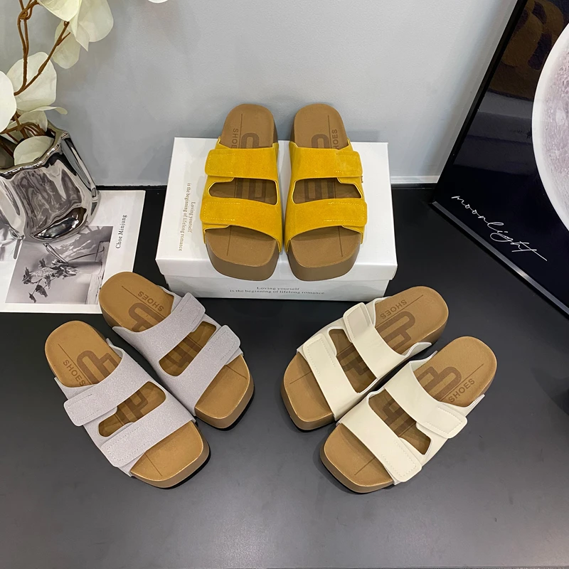 帅老板~2025新款增高5cm小吐司双魔术贴懒人一字凉拖鞋女