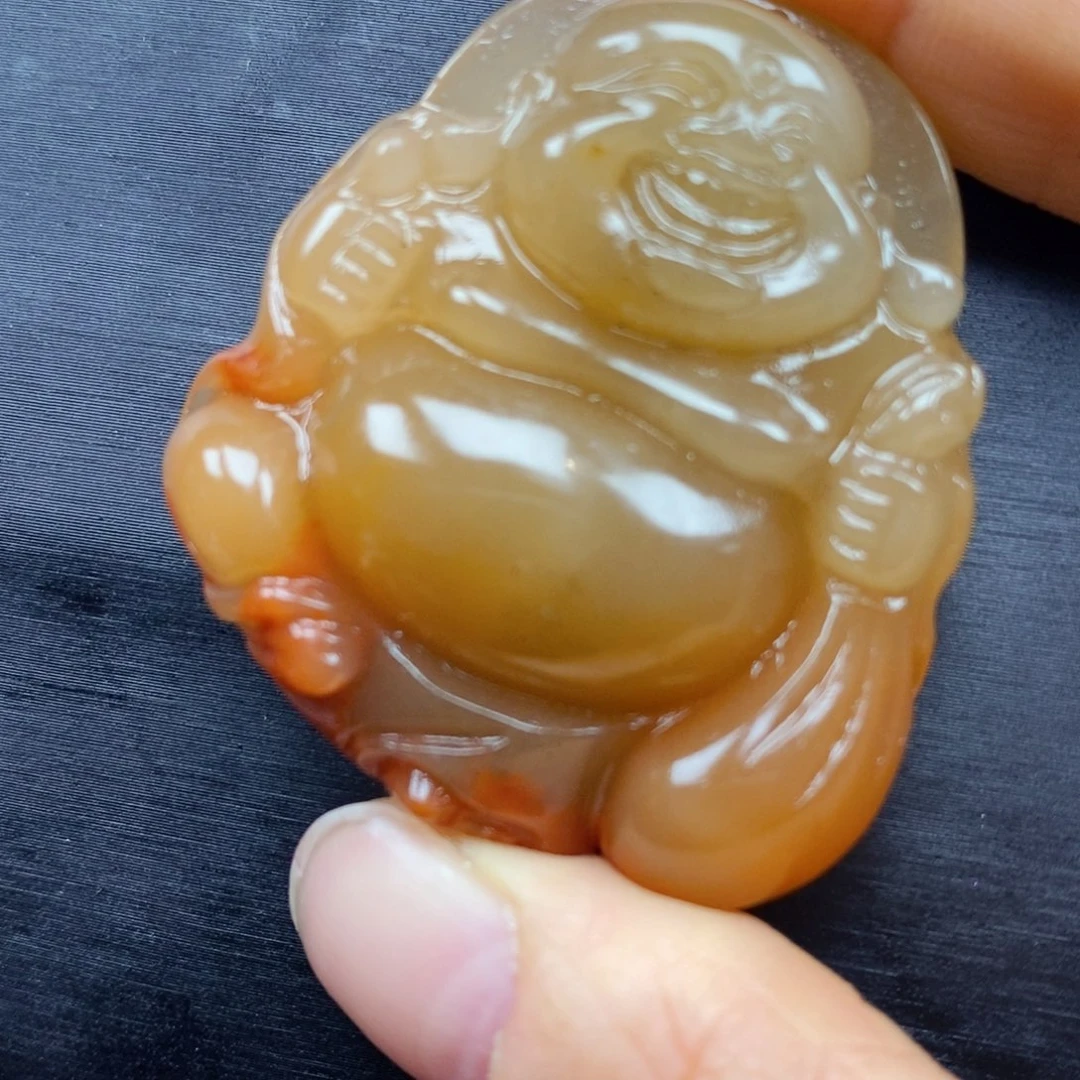 石英质玉（黄龙玉）颈饰未镶嵌