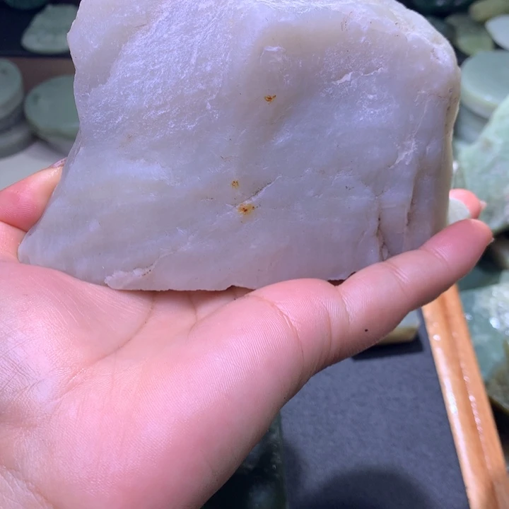 H***7未镶嵌和田玉（糖玉）珠宝半成品