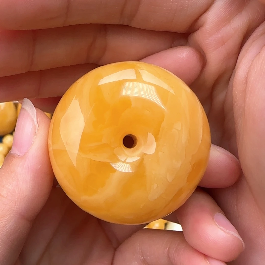 琥珀颈饰未镶嵌一**华平安扣