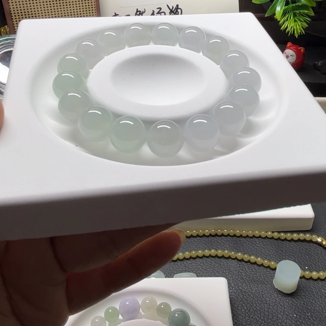 定制翡翠未镶嵌卡11淡春彩手串