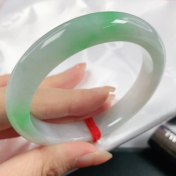 未镶嵌手镯翡翠，772