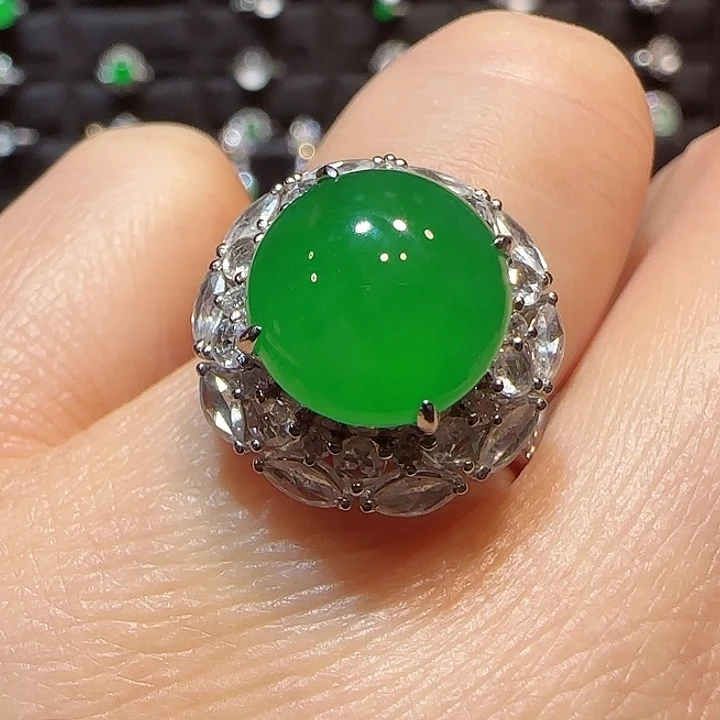 翡翠戒指18K金镶嵌戒指