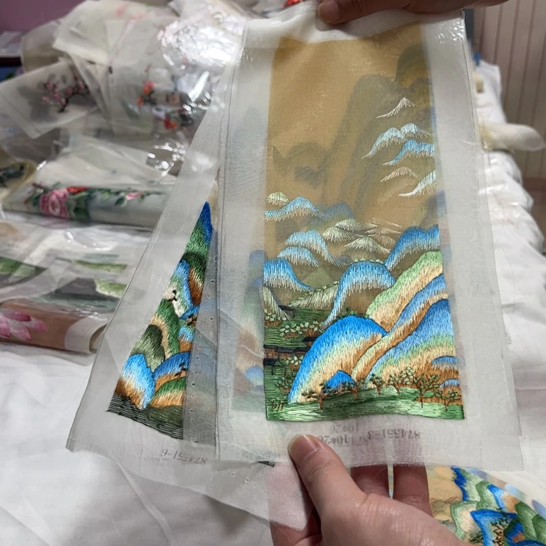 刺绣纯手工制作的一款