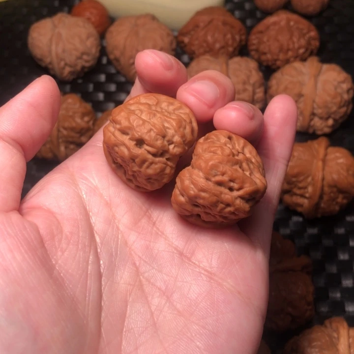 文玩核桃把件牧**生蛤蟆