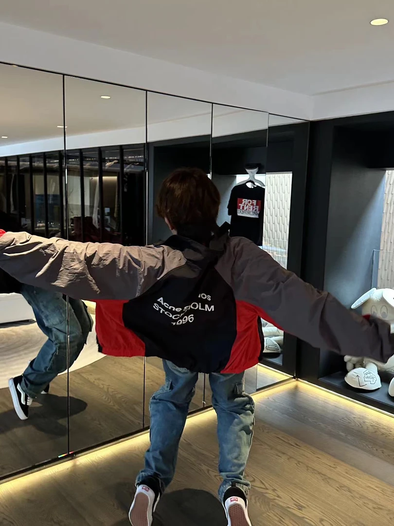 [NW]黑灰红拼接薄款夏季防晒潮流时尚薄款夏季防晒外套（夏日炎炎)