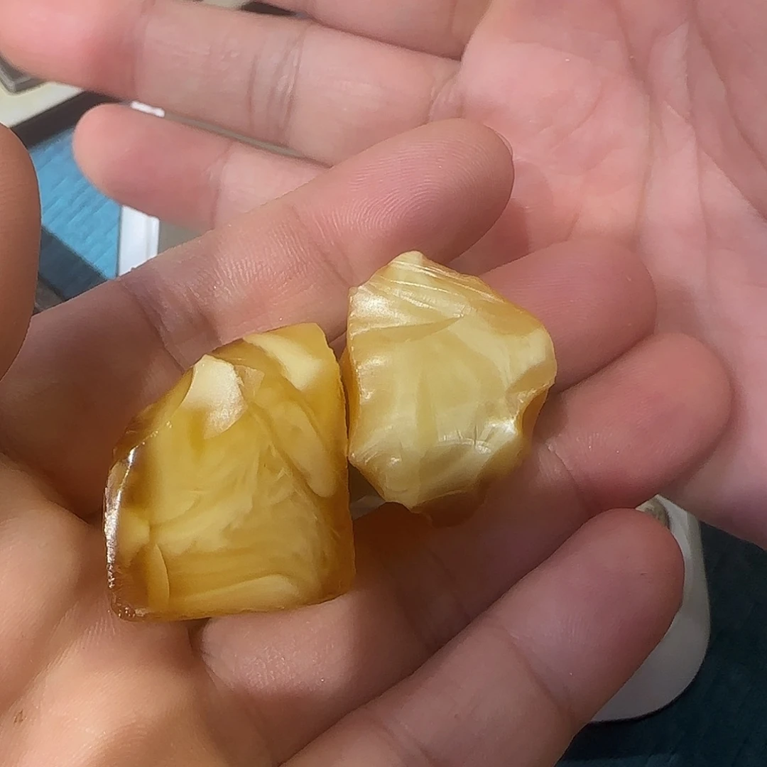 定制琥珀未镶嵌蜜蜡