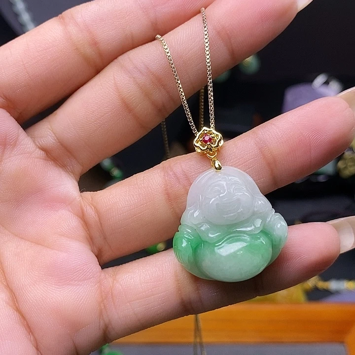 翡翠未镶嵌吊坠(赠链)