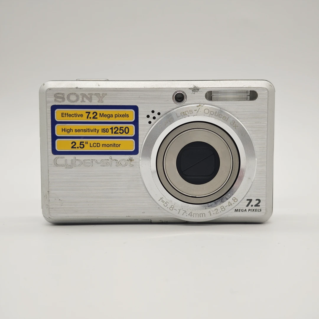 9新 Sony/索尼 S750 外版 720万像素 屏有灰不影响 出片亮白