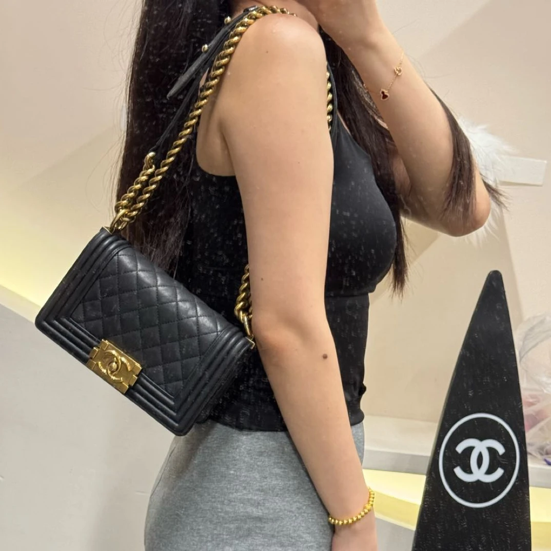 95新 Chanel/香奈儿 小号黑金牛皮leboy/6176
