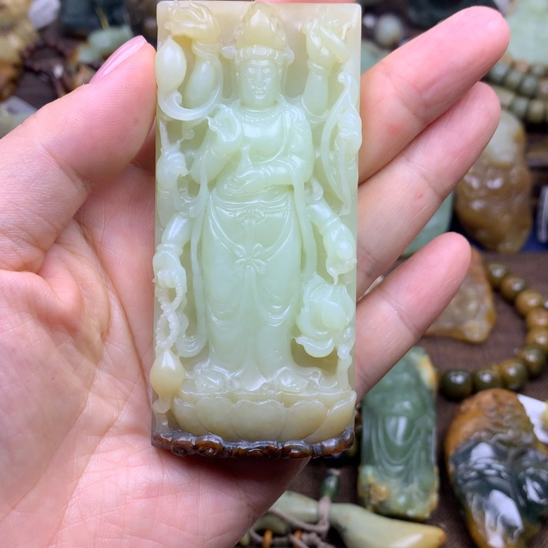 未镶嵌岫岩河磨玉（透闪石质玉）珠宝奇石天***情