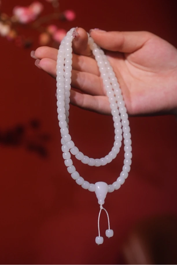 和田玉于阗白玉老型项链