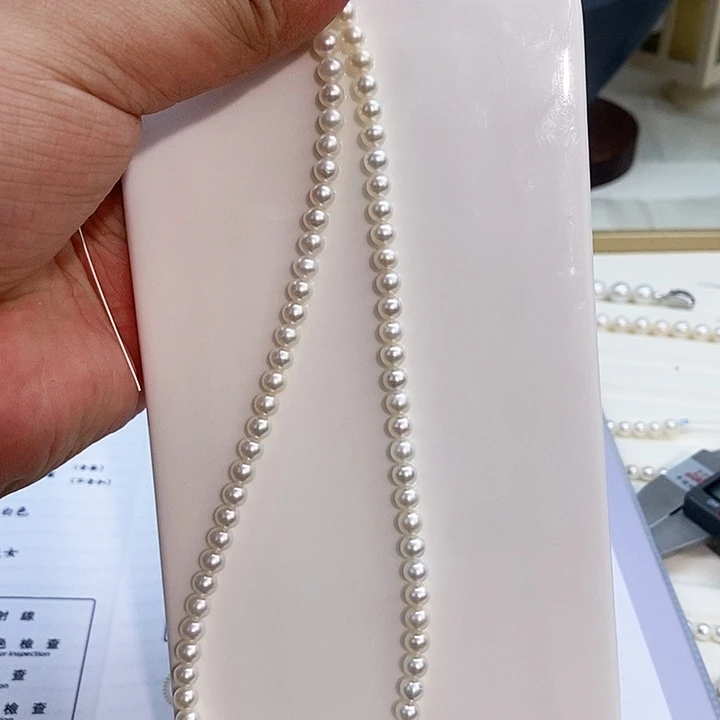 吕***丹颈饰银S925镶嵌淡水珍珠